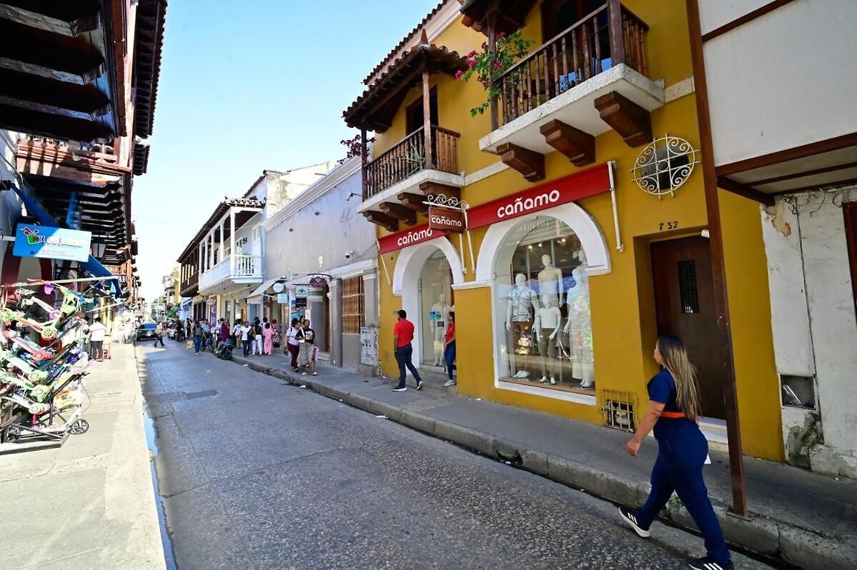 Walled Visitors Ok 5 Bedroom With Jacuzzi Cartagena