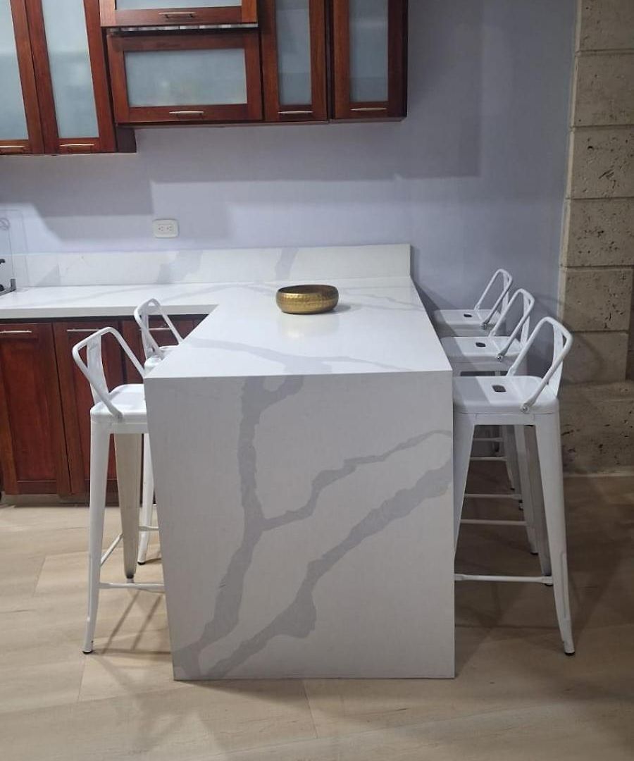Walled Visitors Ok 5 Bedroom With Jacuzzi Apartamento