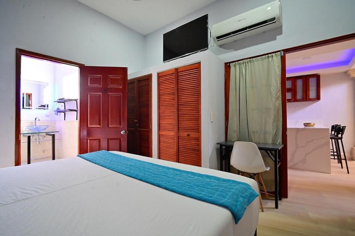 Walled Visitors Ok 5 Bedroom With Jacuzzi