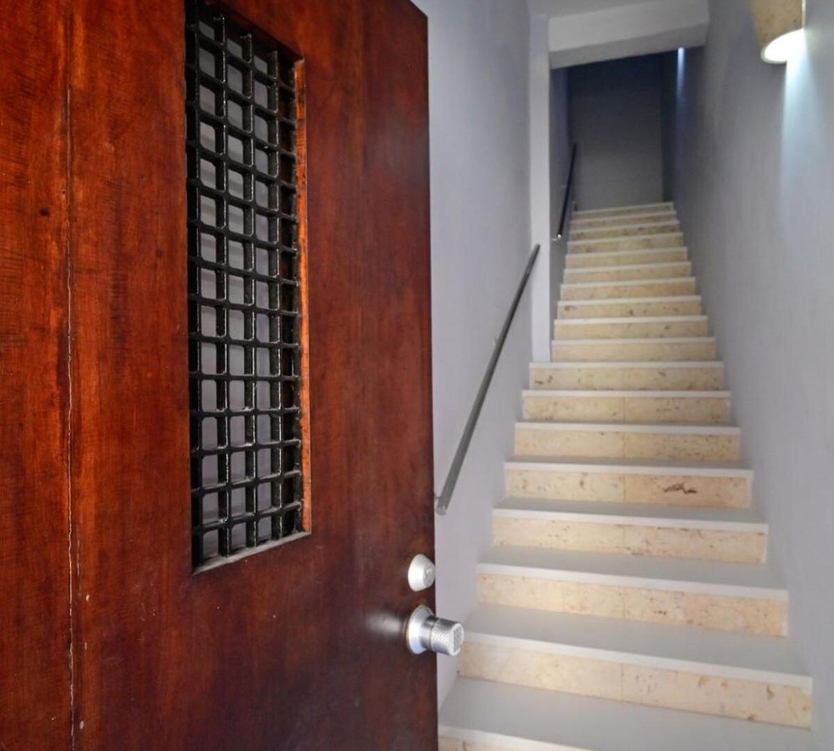 Apartamento Walled Visitors Ok 5 Bedroom With Jacuzzi