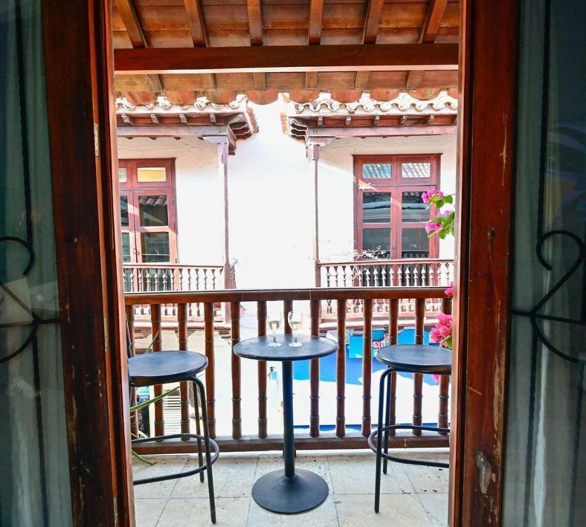 Walled Visitors Ok 5 Bedroom With Jacuzzi Apartamento *