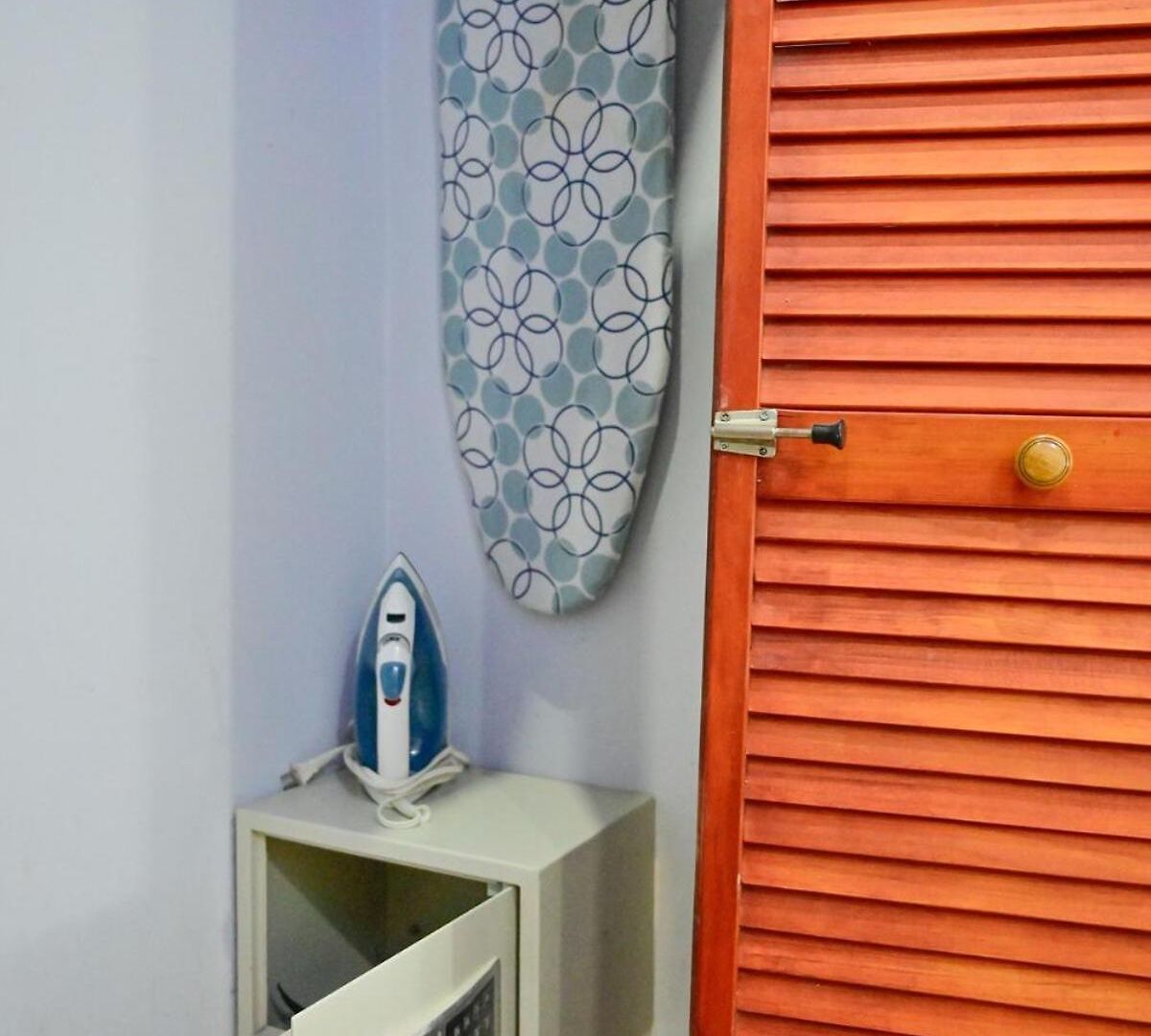 Walled Visitors Ok 5 Bedroom With Jacuzzi Apartamento
