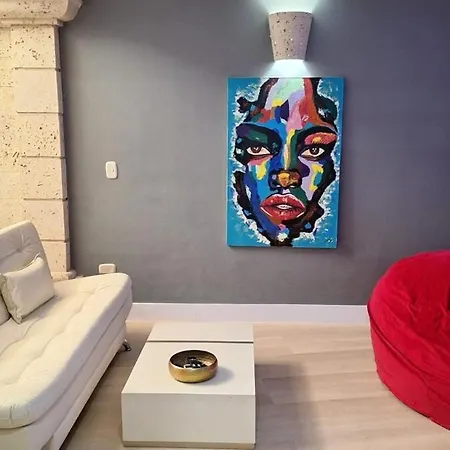 Apartamento Walled Visitors Ok 5 Bedroom With Jacuzzi