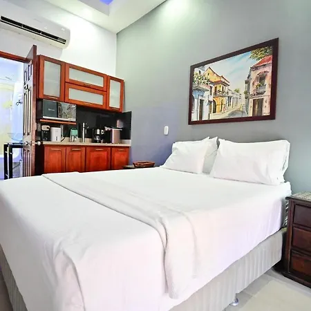 Walled Visitors Ok 5 Bedroom With Jacuzzi *