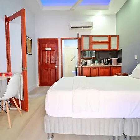 Apartamento Walled Visitors Ok 5 Bedroom With Jacuzzi *