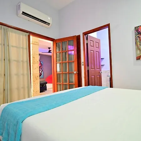 Walled Visitors Ok 5 Bedroom With Jacuzzi