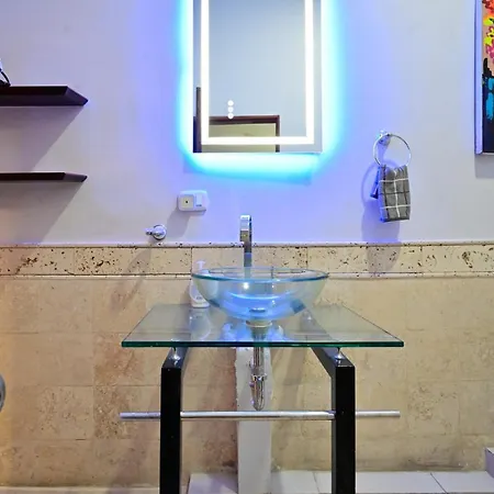Walled Visitors Ok 5 Bedroom With Jacuzzi Cartagena